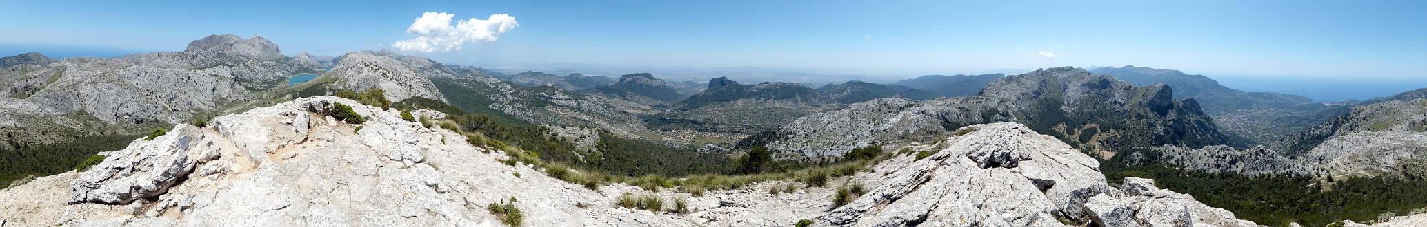 Rundumsicht am Puig de l'Ofre